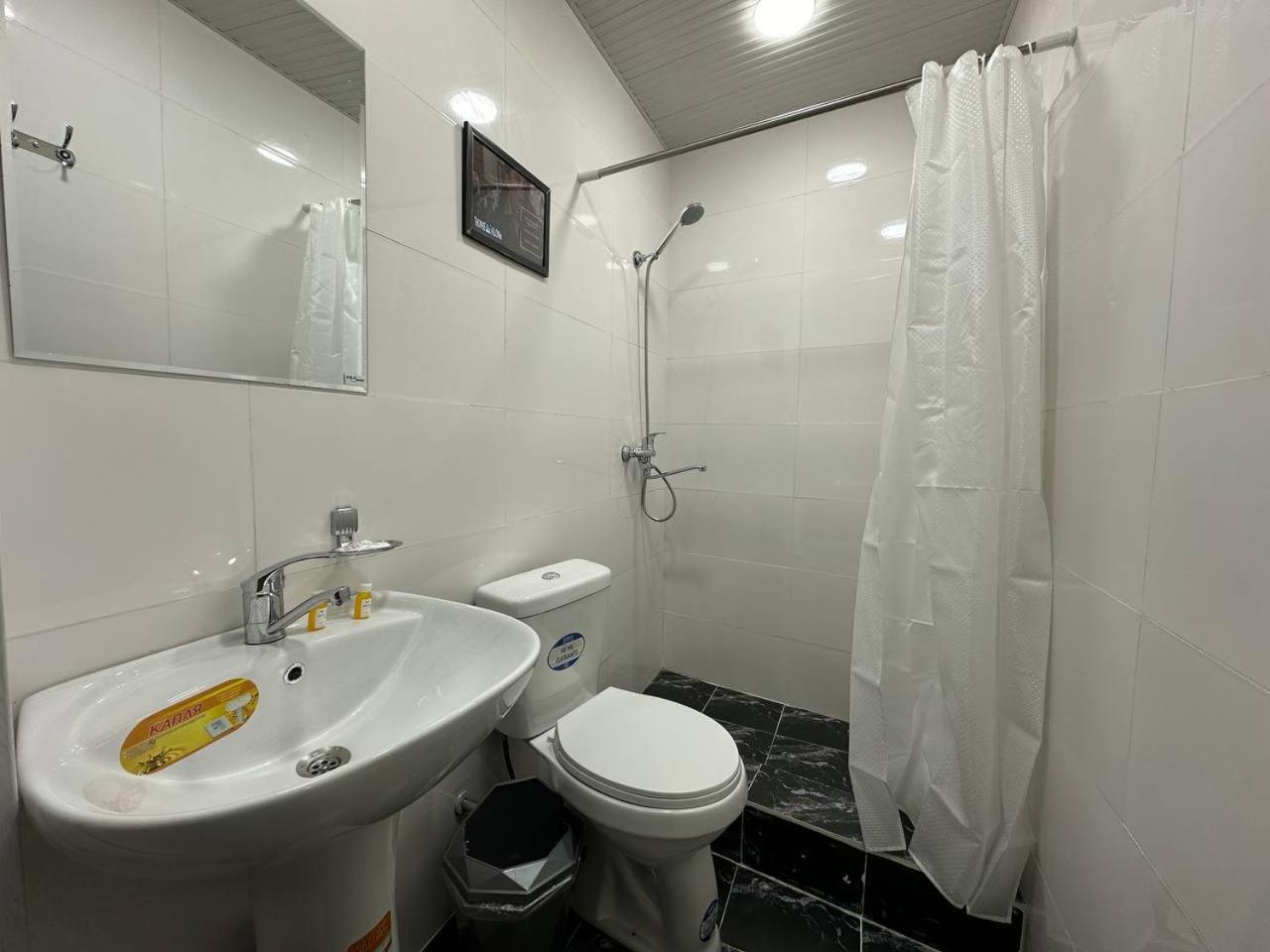 Home Alone Hotel Tashkent Exterior photo