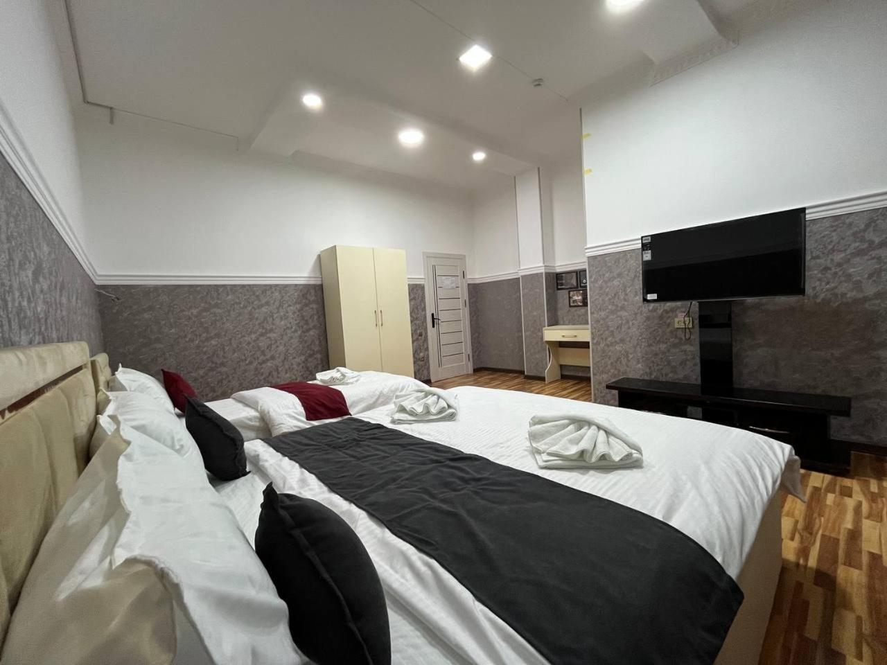 Home Alone Hotel Tashkent Exterior photo