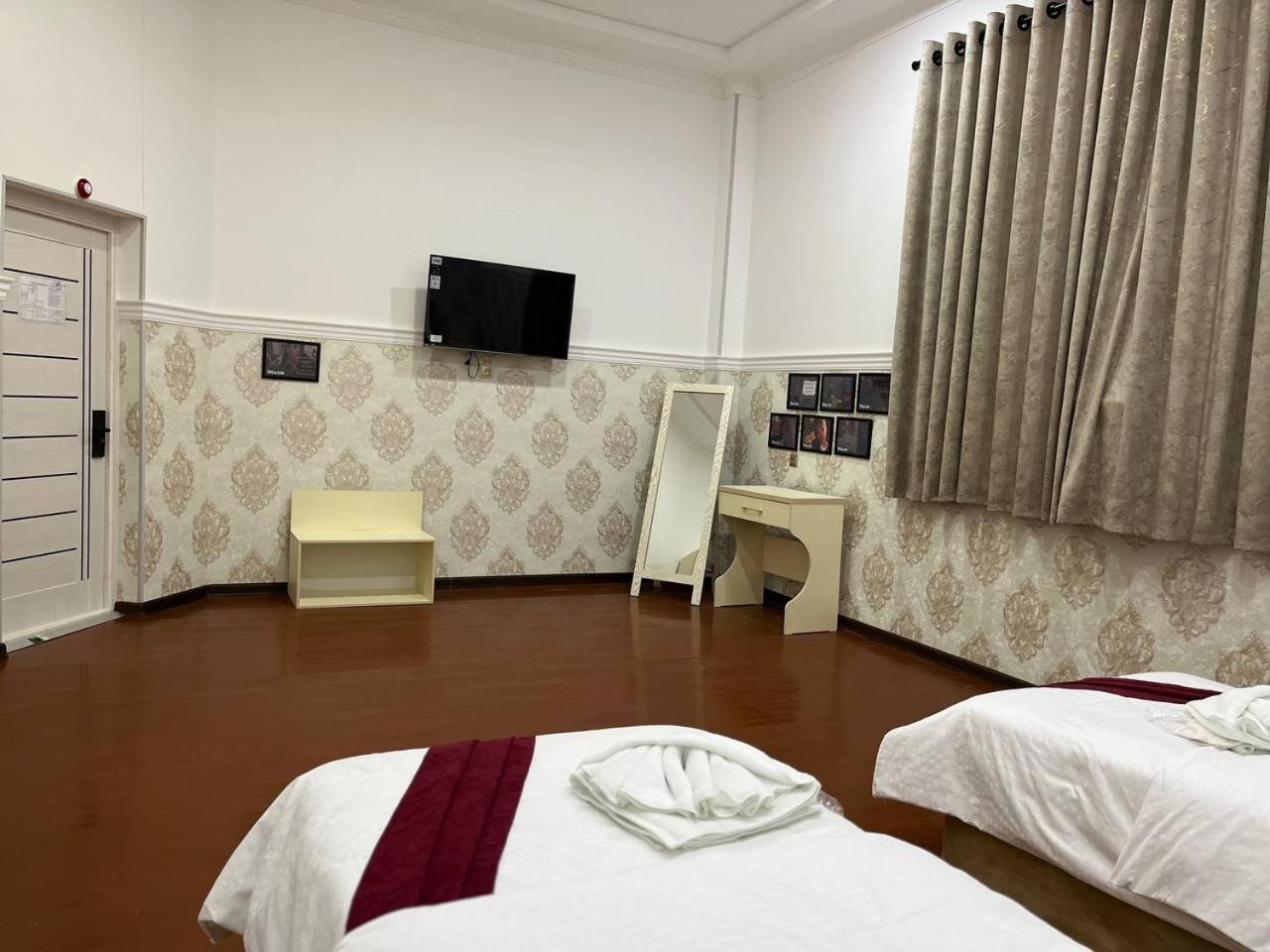 Home Alone Hotel Tashkent Exterior photo